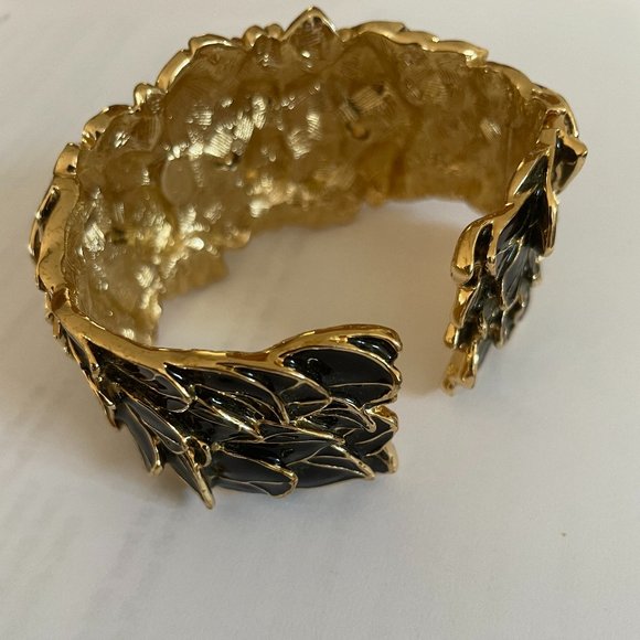 Nolan Miller Vintage Hinged Cuff Bracelet - Picture 5 of 8